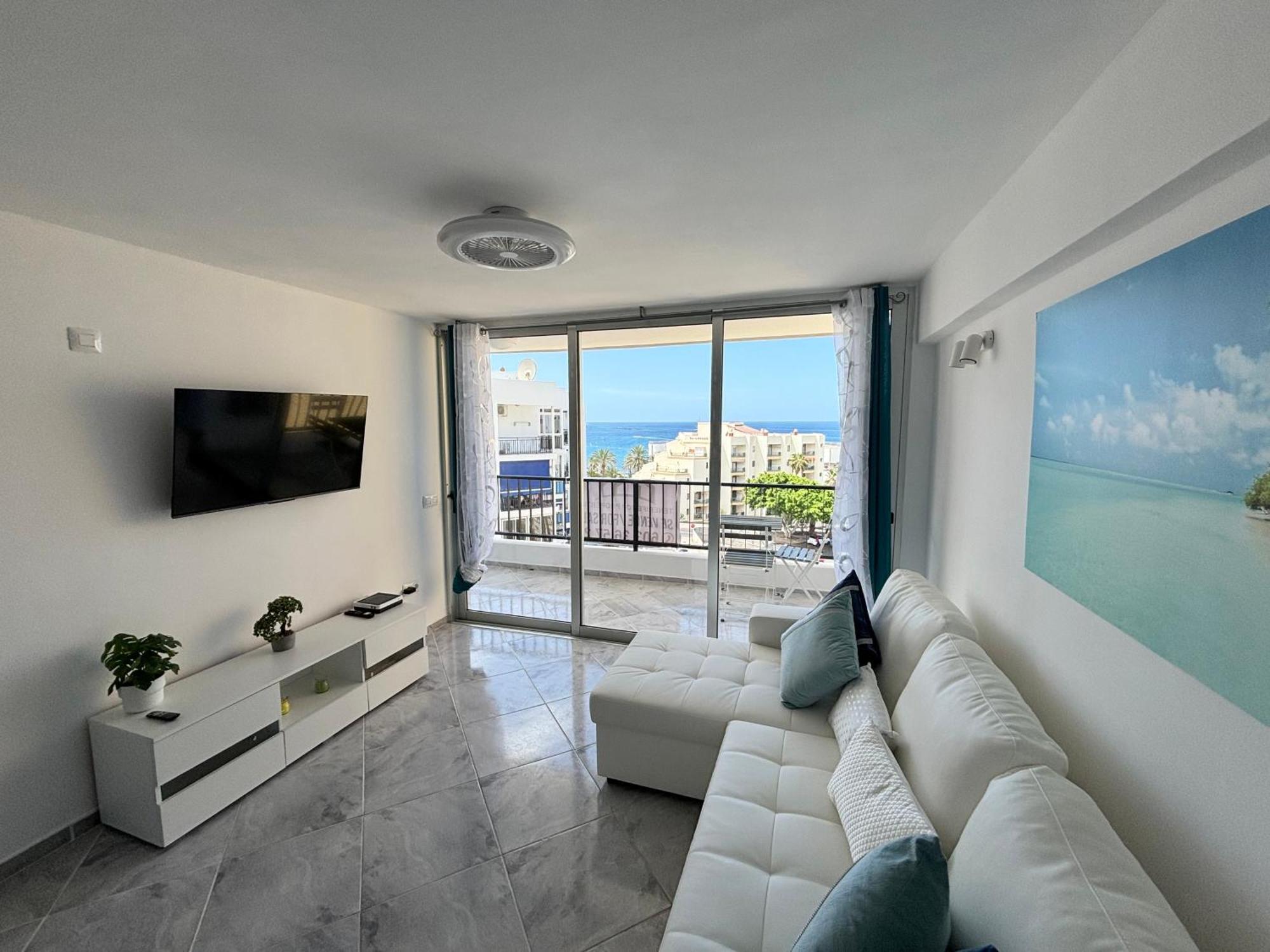 Luxury Ocean View Apartment 6Th Floor Лос Кристианос Екстериор снимка